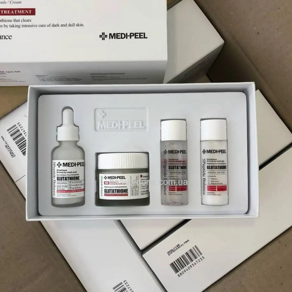 Набір освітлючих засобів з глутатіоном MEDI PEEL Glutathione 600 Multi Care Kit 1319 фото