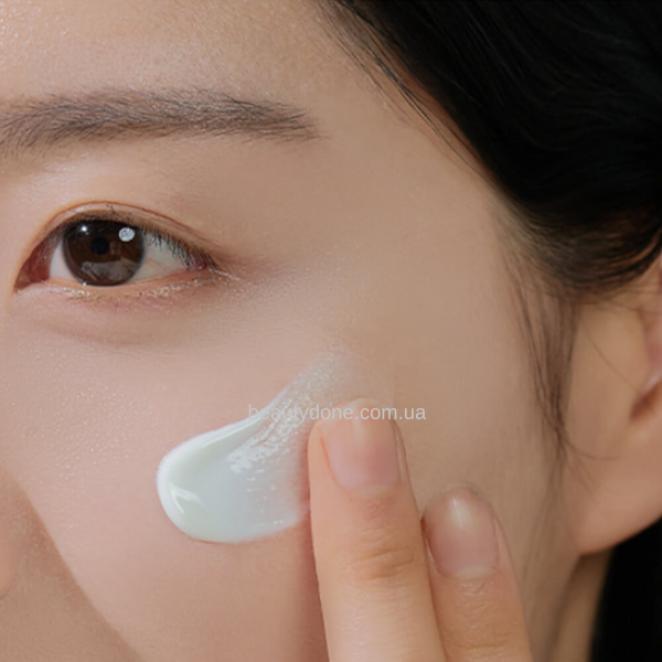 Солнцезащитная сыворотка эссенция SKIN1004 Madagascar Centella Hyalu-Cica Water-Fit Sun Serum SPF50 PA++++ 50ml + 50ml SKIN1004 Madagascar Centella Hyalu-Cica Water-Fit Sun Serum SPF50+ Twin Pack double_1754 фото